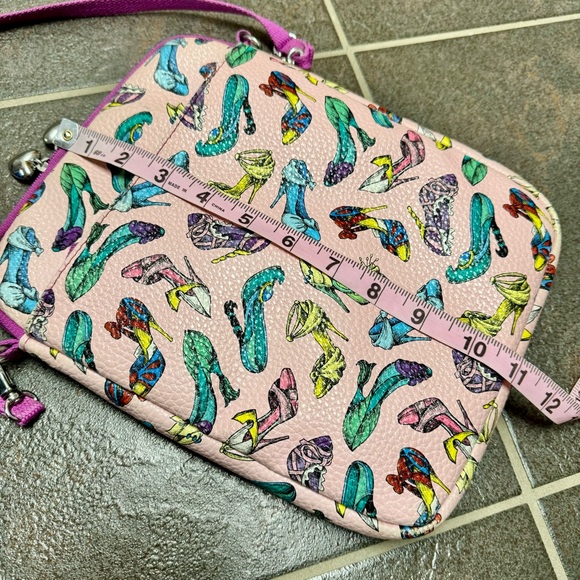 Disney Parks Princess Shoes Tablet iPad Kindle Case Bag Shoulder Strap Purse - Picture 10 of 14